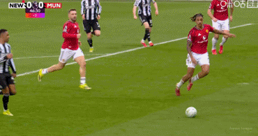 开云官方-曼联1-2被十人纽卡绝杀！卡里克遭首败，终极考验将定其能否转正