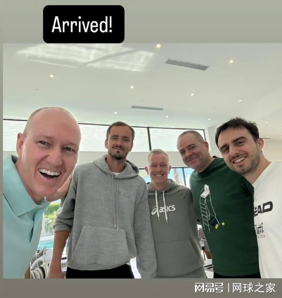 开云官方-梅总自嘲逃离迪拜经历像好莱坞大片，孙发京报平安感谢网友帮忙